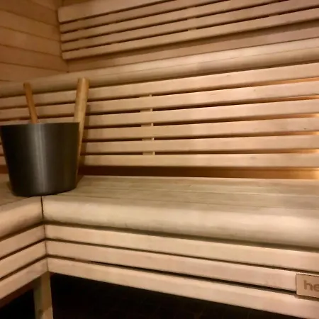 아파트 Kolmio 65 M2 Ylin Kerros *